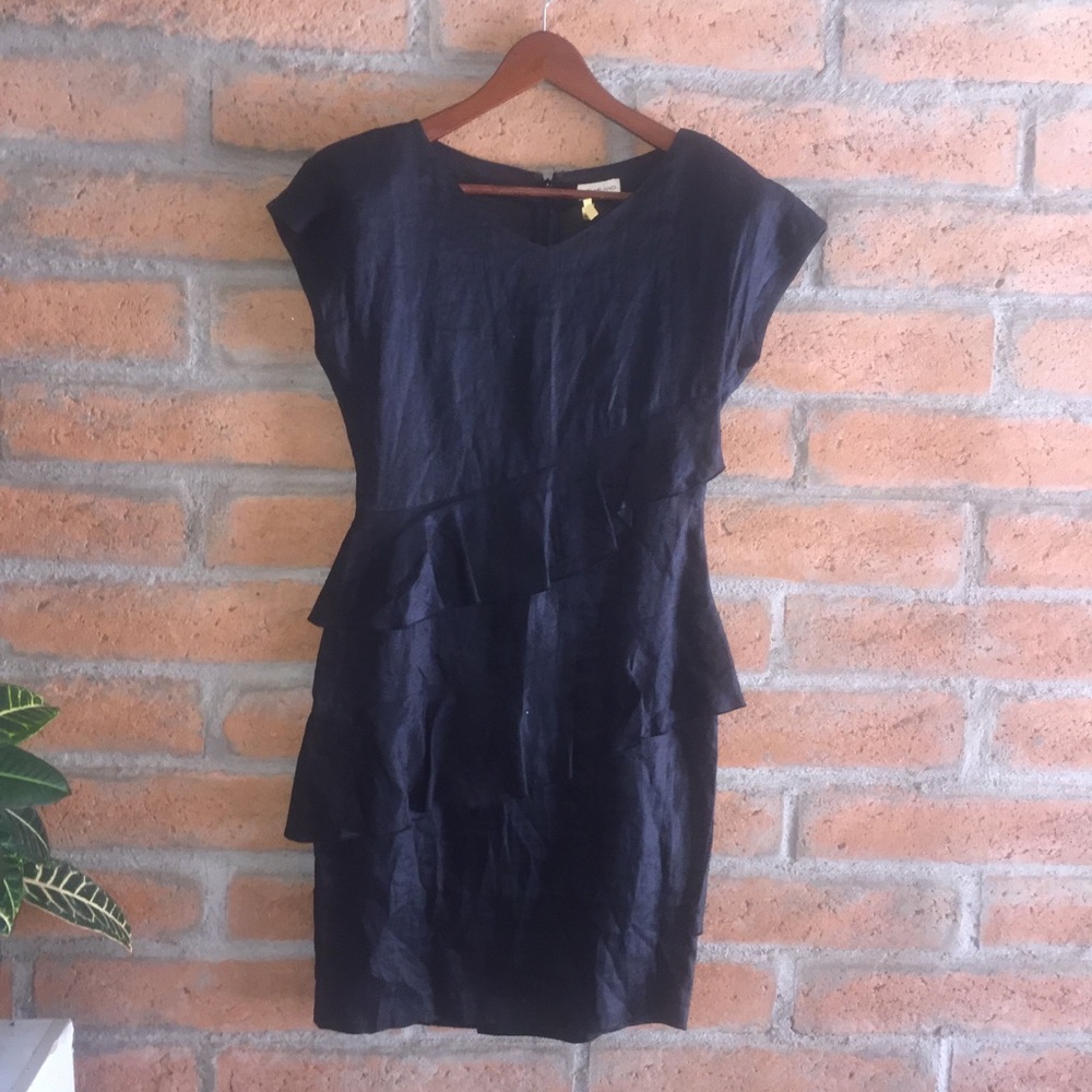 Vintage, never worn cap sleeve midi w/ ruffle